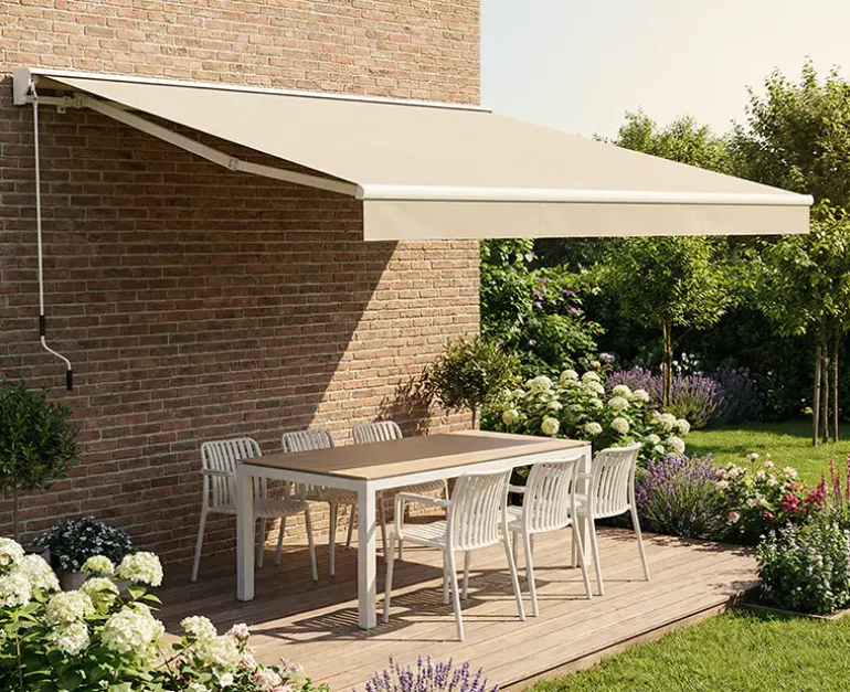 Ask markise – semikassette manuel – 4,8 x 3 meter – Hvid/Beige