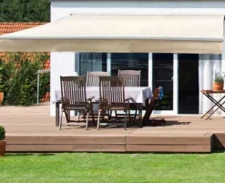 Pil markise – semikassette med motor – 4,8 x 3 meter – Hvid/Beige